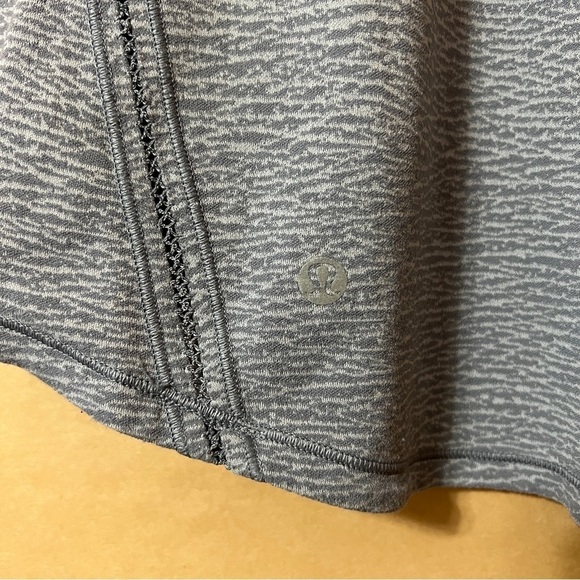 Lululemon | Lost In Pace Short Sleeve Tee Sheer Luon Pebble Jacquard V2 Size 12 - Picture 7 of 8
